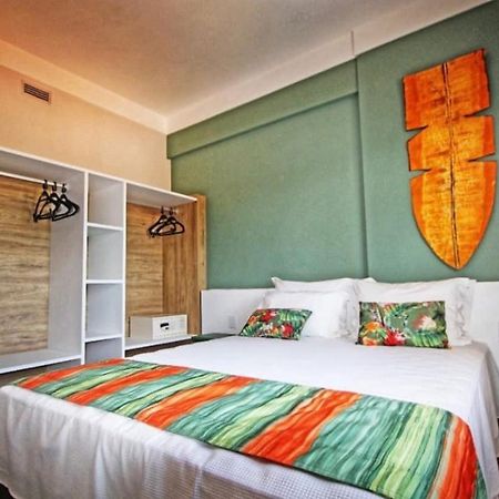 Hot Beach Suites Olimpia Ngoại thất bức ảnh